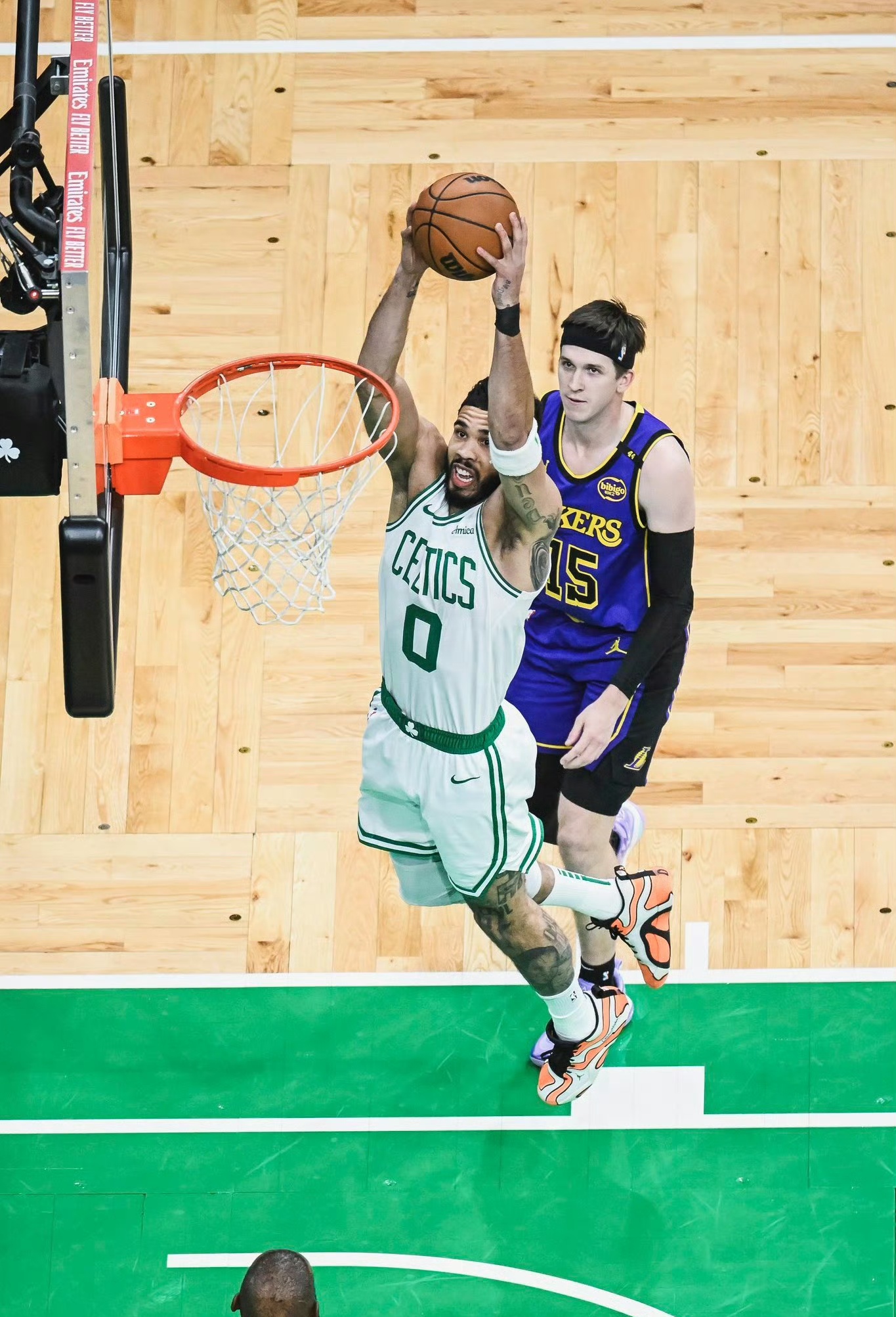 九游体育-关于塔图姆在法国队比赛中关键助攻,势不可挡引发热议!的信息